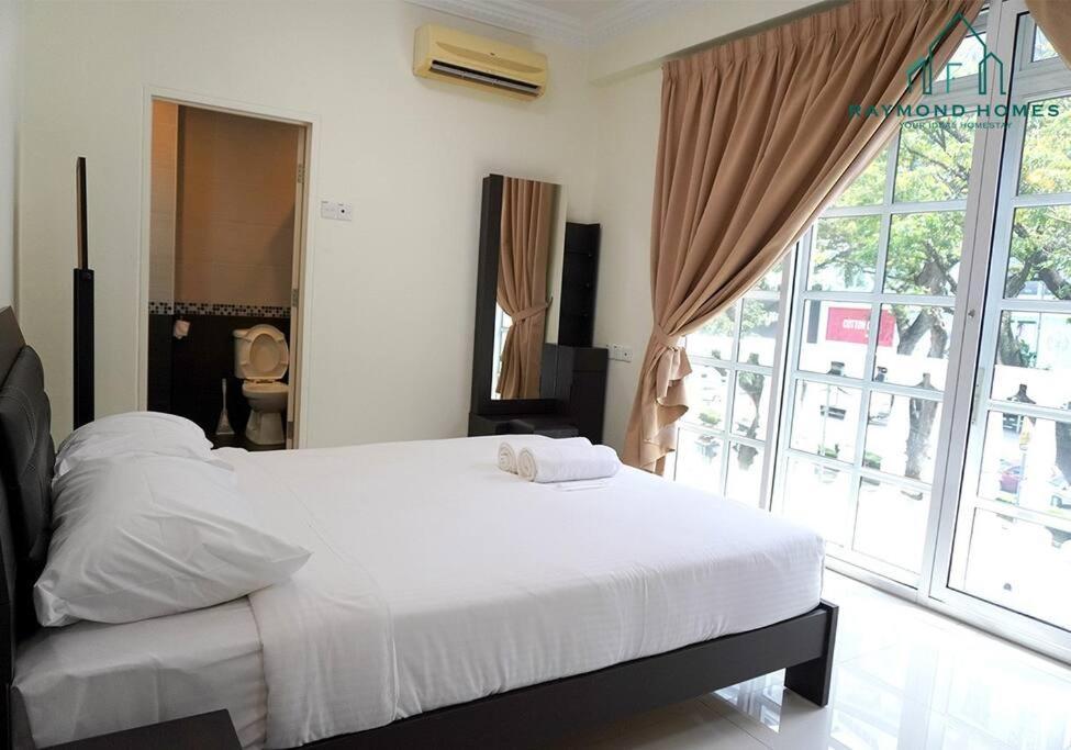 Appartamento 99 Kelawei George Town Esterno foto